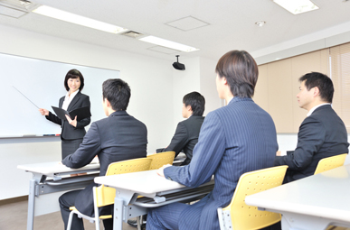 CD・DVDジャケットや各種パッケージのデザイン